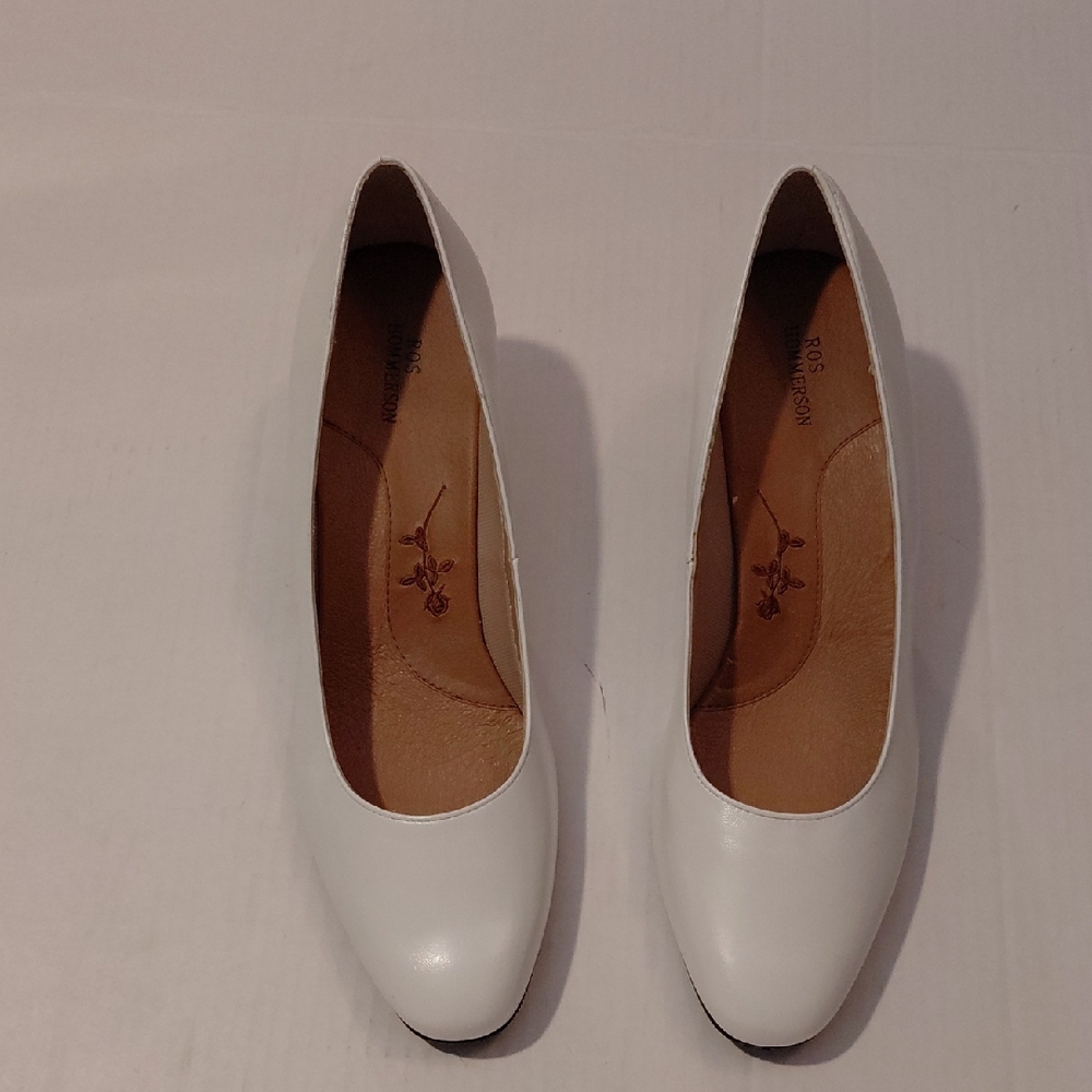 Elegant Ros Hommerson White Leather Slip On Closed Toes And Back Women Shoes